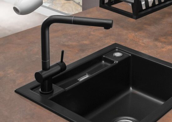 SILA virtuves izlietnes ūdens maisītājs ar izvelkamu rokas dušu