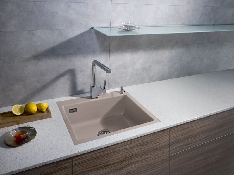 MERA 57 F Virtuves izlietne 551x486mm