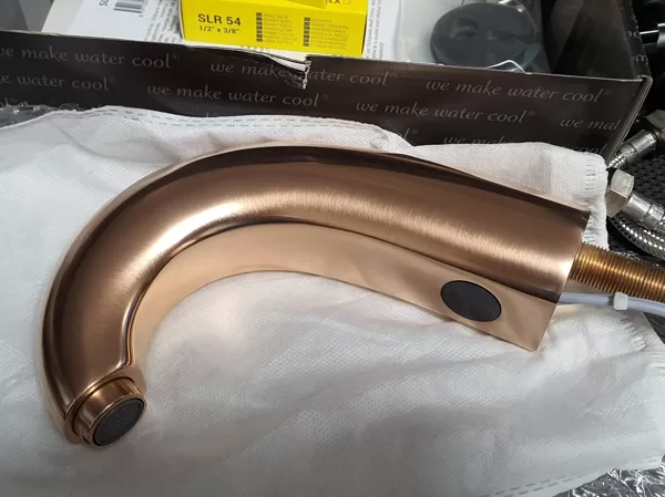 SLU 35 Washbasin tap for cold and hot water, 24 V DC 18k brushed red gold